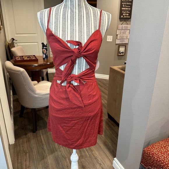 Princess Polly Cut Out Tie Front Dress - Picture 2 of 10